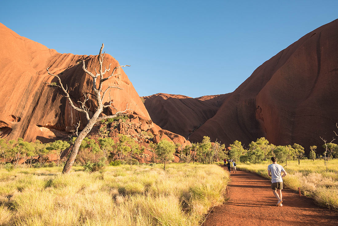 4-Day Uluru & Kings Canyon Adventure Tour from Alice Springs | Small Group Tour